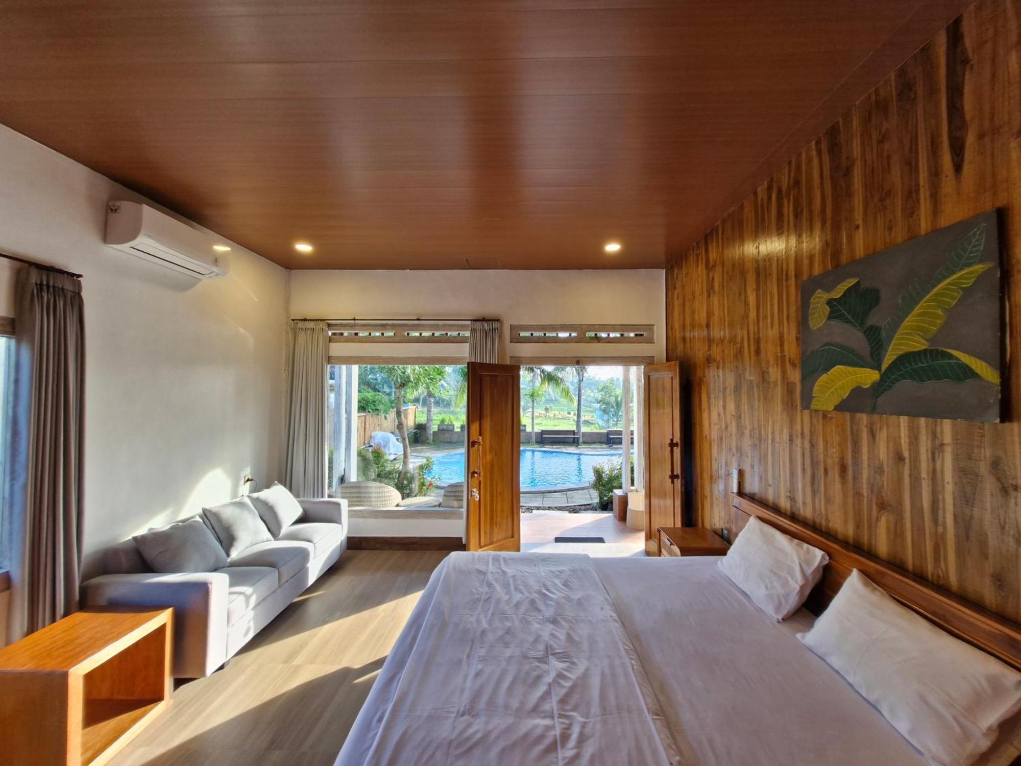 Peraja Bungalows Loyok Sangyang Екстер'єр фото